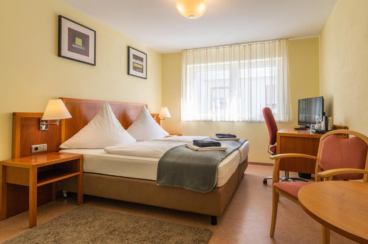 Hotel Am Kirchplatz Юберлінген Екстер'єр фото