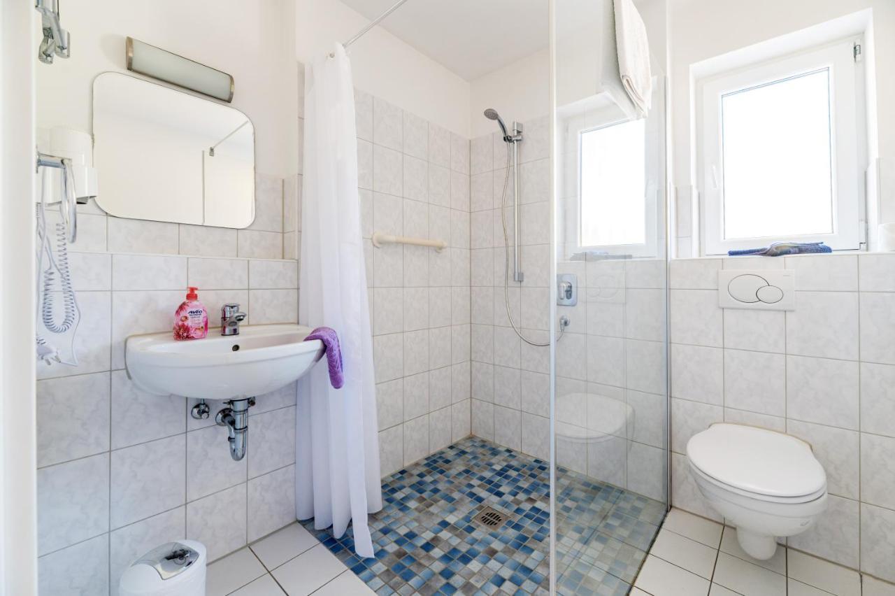 Hotel Am Kirchplatz Юберлінген Екстер'єр фото