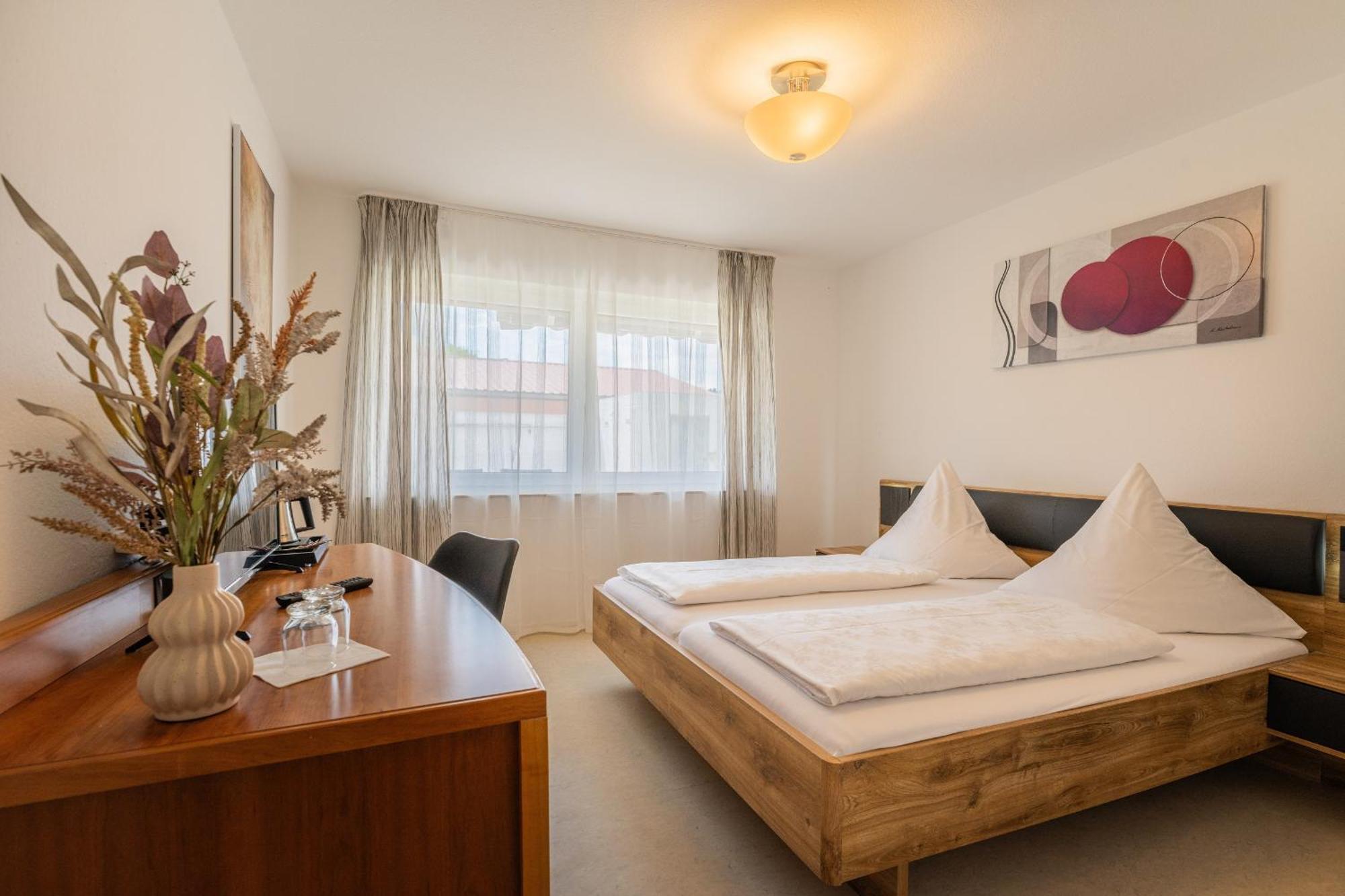 Hotel Am Kirchplatz Юберлінген Екстер'єр фото