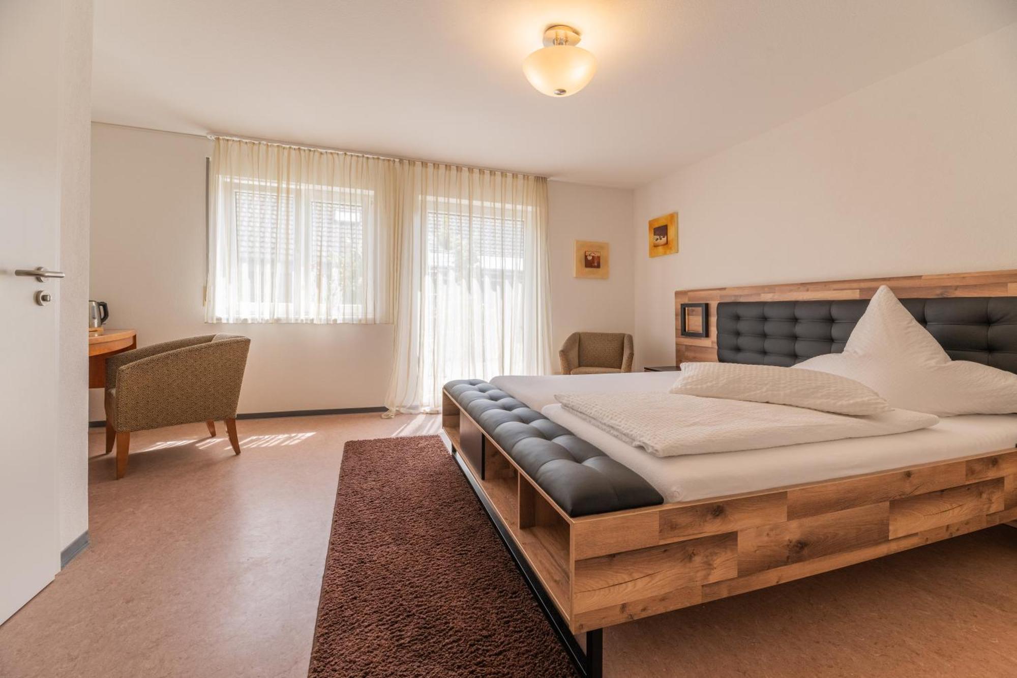 Hotel Am Kirchplatz Юберлінген Екстер'єр фото