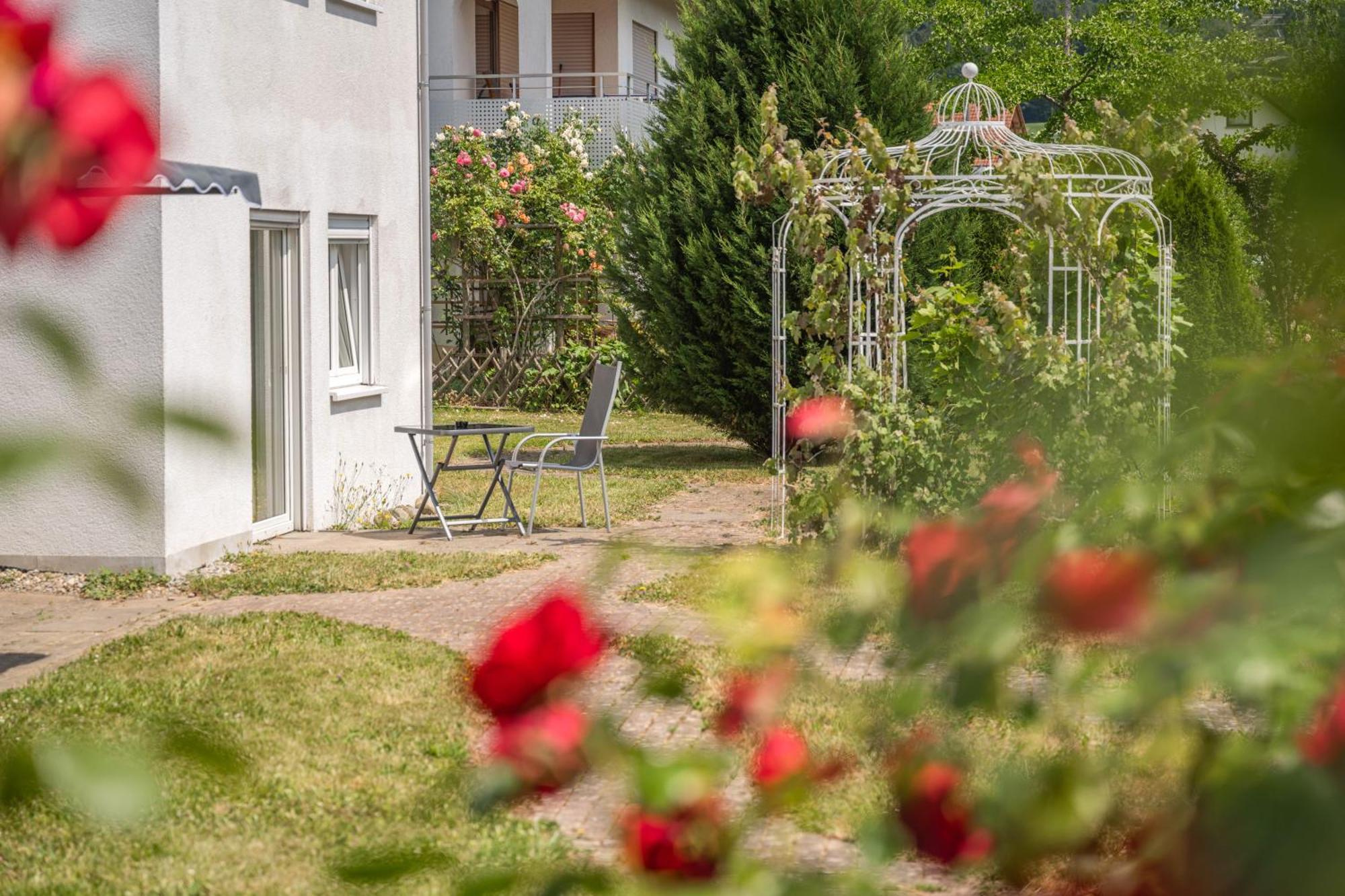 Hotel Am Kirchplatz Юберлінген Екстер'єр фото